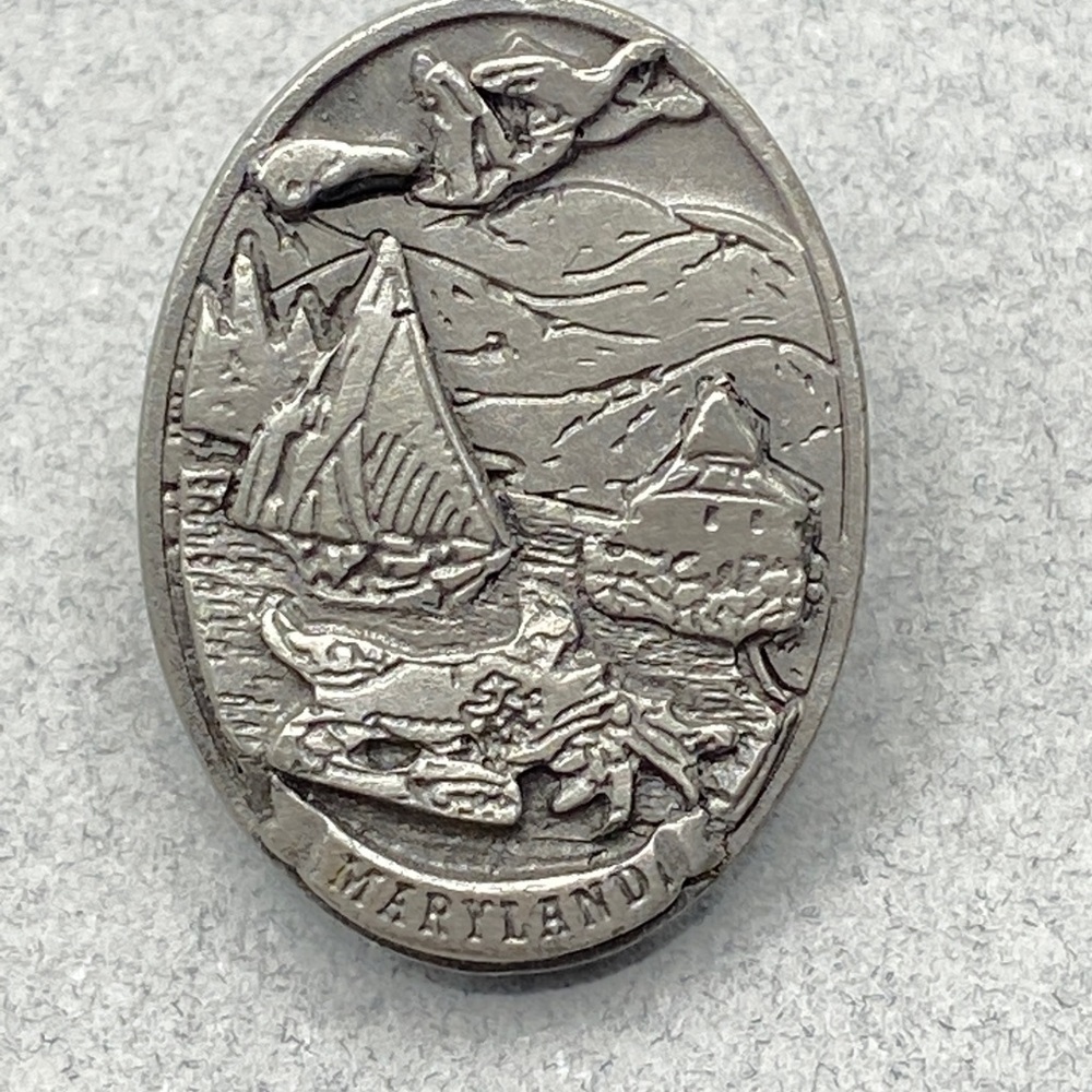 Pewter Maryland TRAUB Tie Tac Lapel Pin Unisex